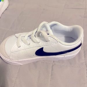 Toddler boy Nike sneakers
